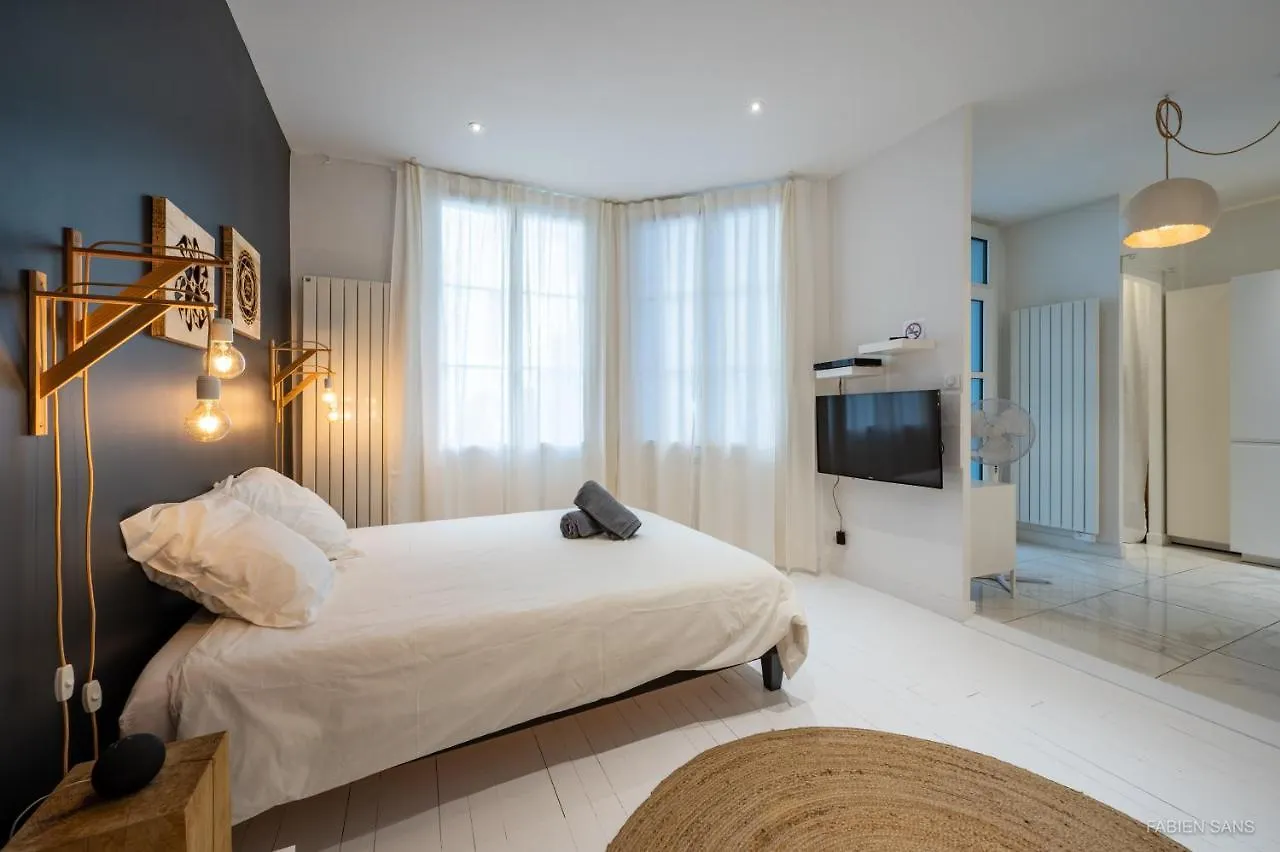 Appartement Loft Clim - Jacuzzi Centre Gare - Parking Gratuit à Toulouse